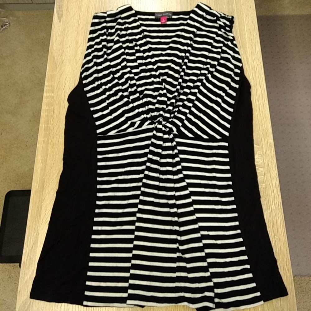 Vince Camuto top